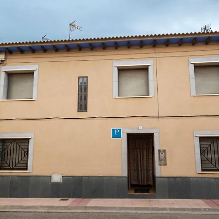 Pension Discoves Pinseque Esterno foto