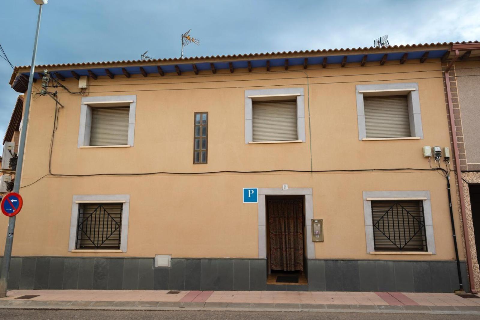 Pension Discoves Pinseque Esterno foto
